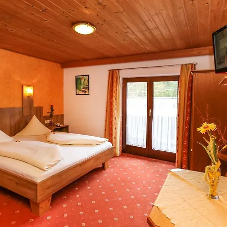 Tirolerhof Bed & Breakfast Sankt Ulrich am Pillersee