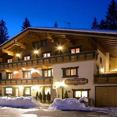 Tirolerhof Bed & Breakfast 3*